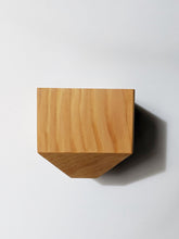 Load image into Gallery viewer, the side view of the wooden container